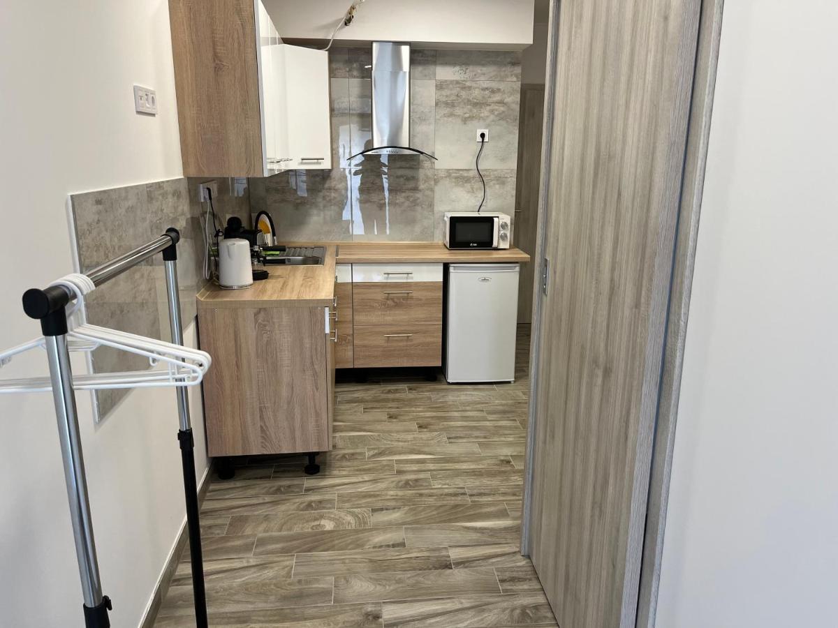 Rajczi Apartman Могач Екстер'єр фото