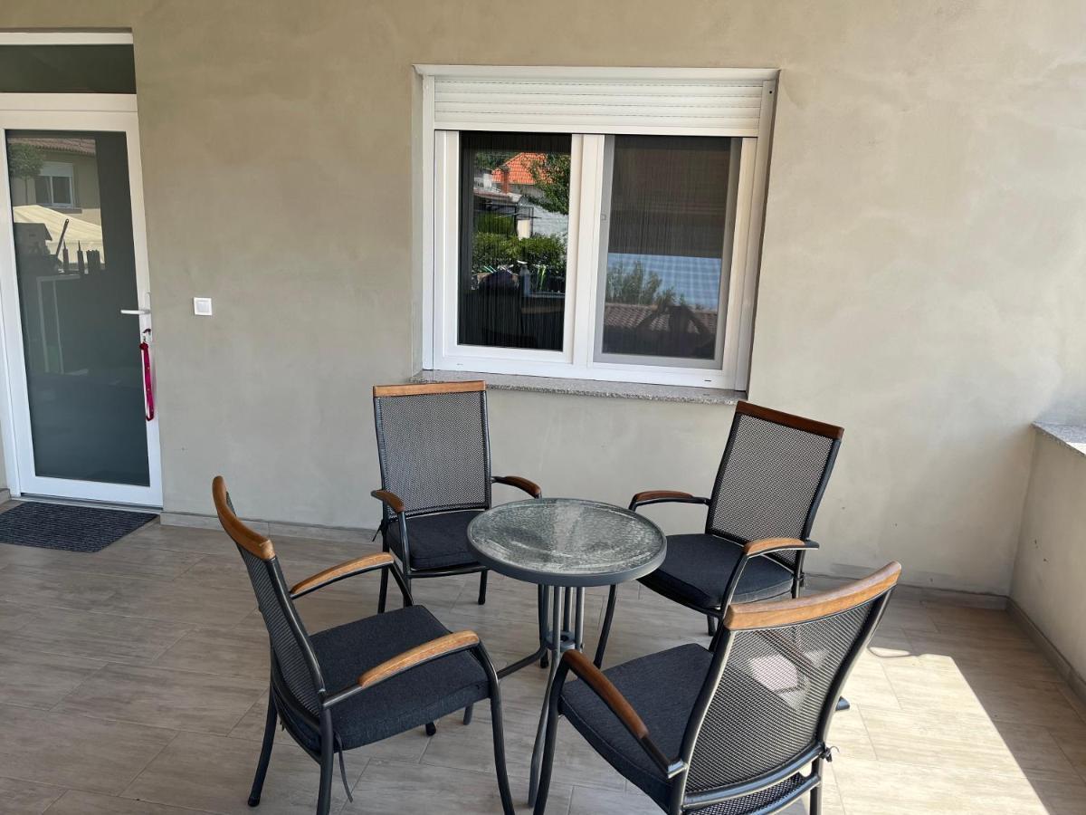 Rajczi Apartman Могач Екстер'єр фото