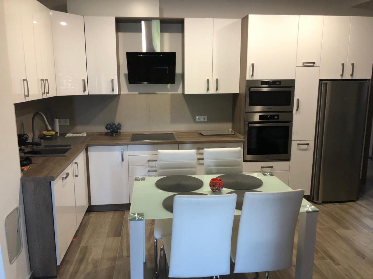 Rajczi Apartman Могач Екстер'єр фото